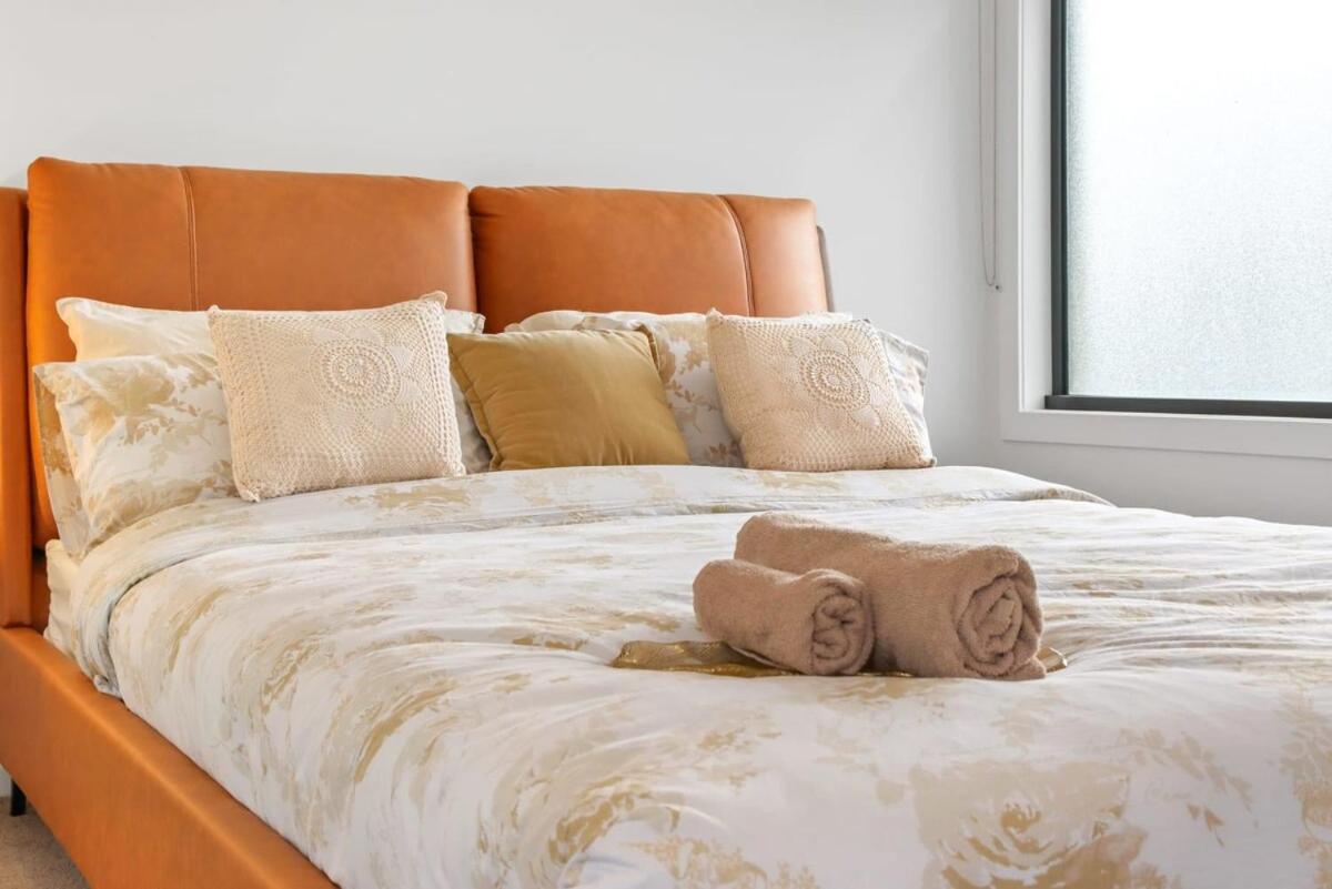 Storey Time I 2br Townhouse For Travel * Melbourne