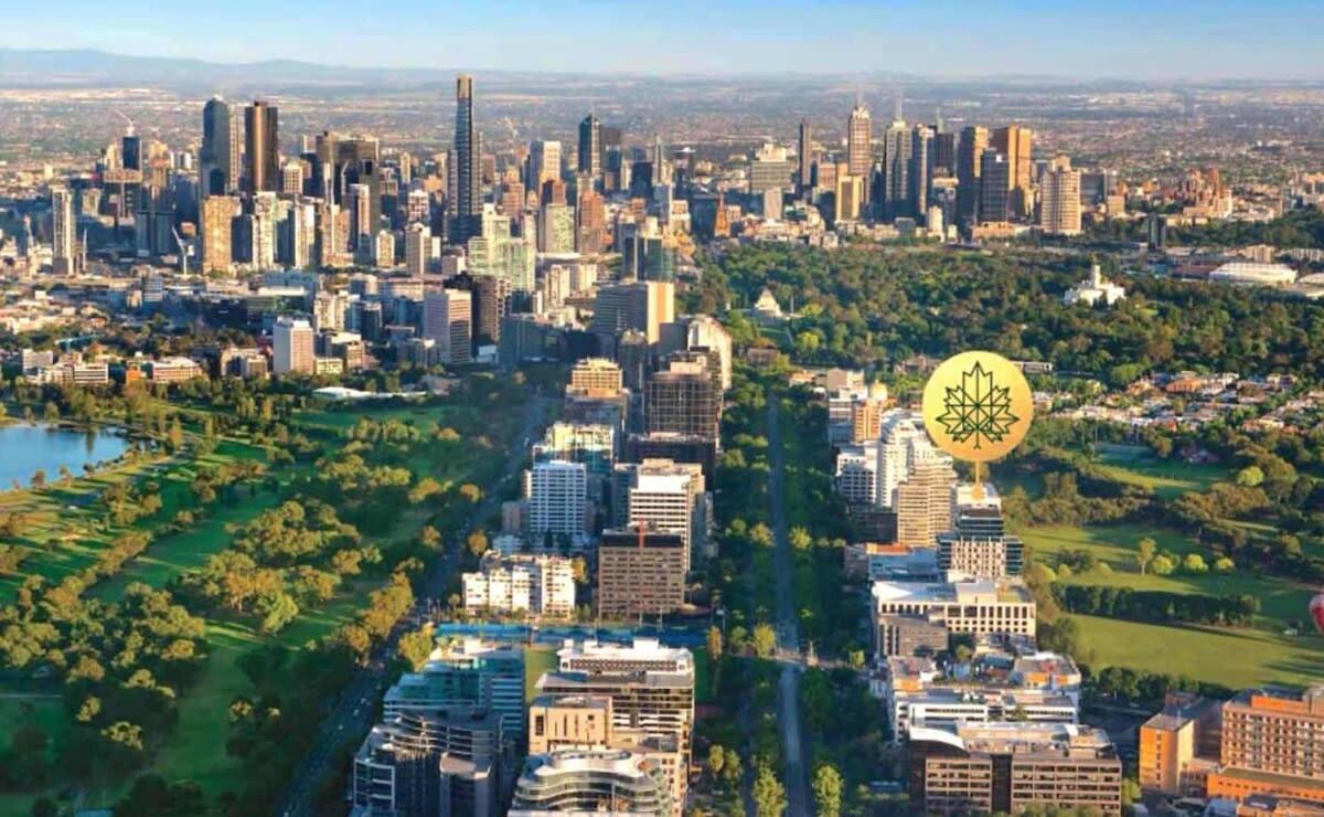 Modern 1b1b Artist * Wfh Study * Melbourne