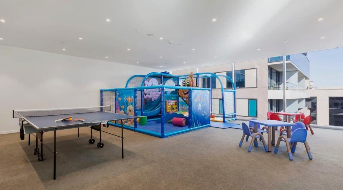 Apartment Modern 1b1b Artist * Wfh Study Melbourne
