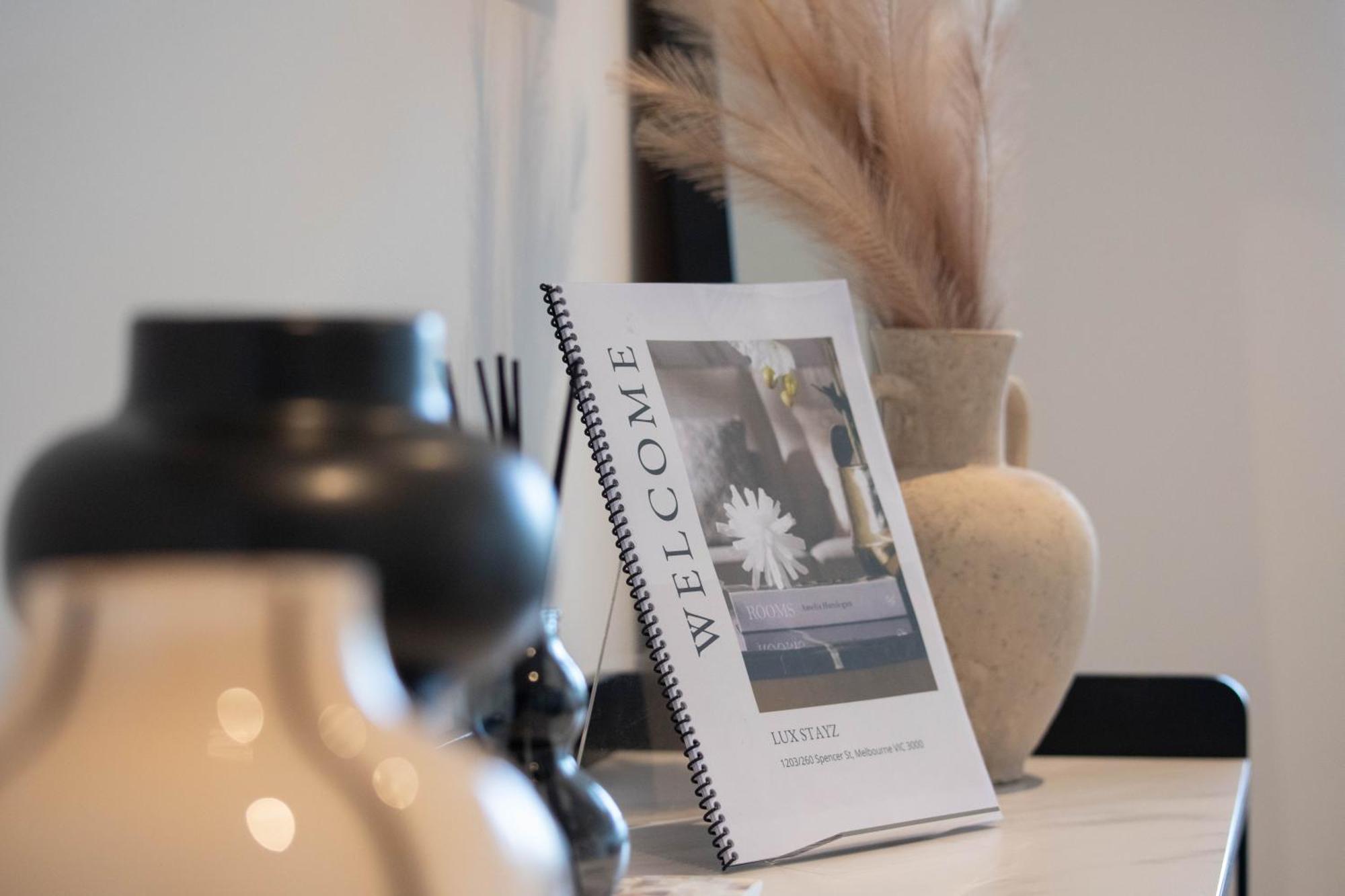 Supreme Sub-penthouse 3 Bedroom In Cbd Melbourne