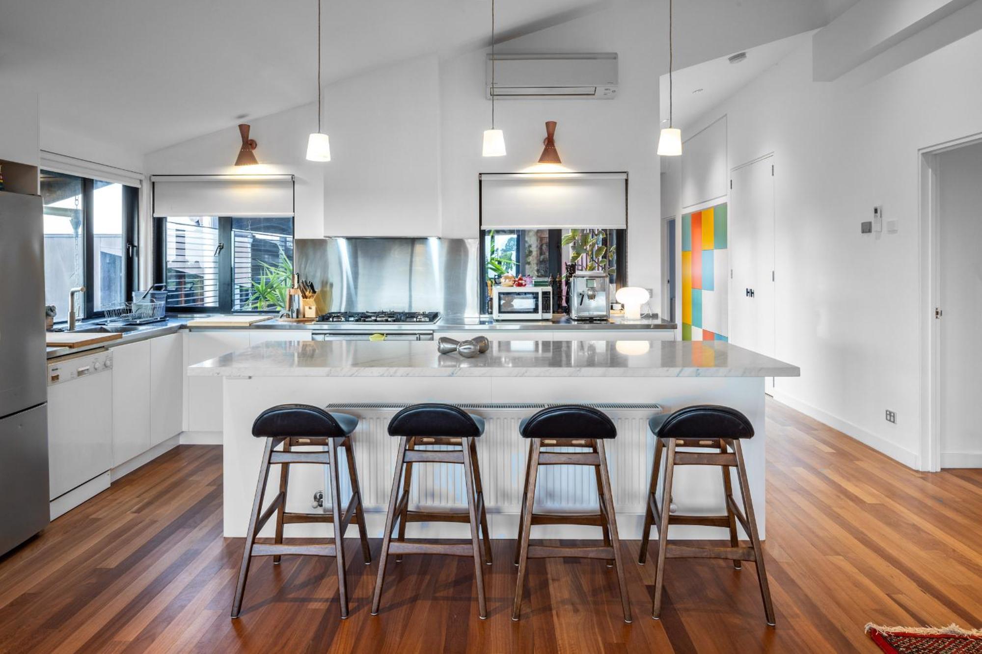 Modern St Kilda Apartment Melbourne
