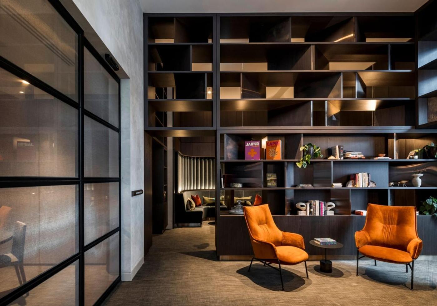 A Lux 2br Next To Southern Cross Views Melbourne