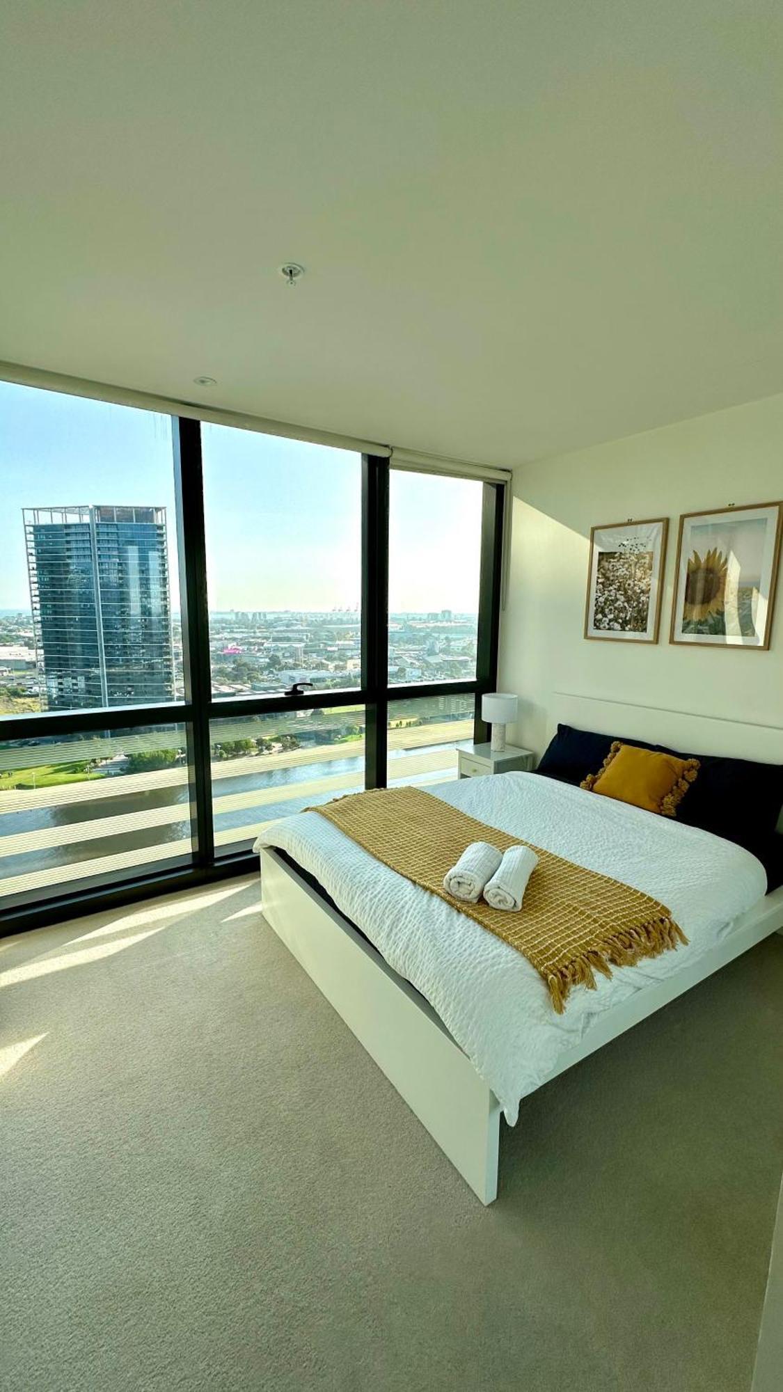 Free Parking Private In Docklands - Amazing View - Shared Washroom - With Host Melbourne