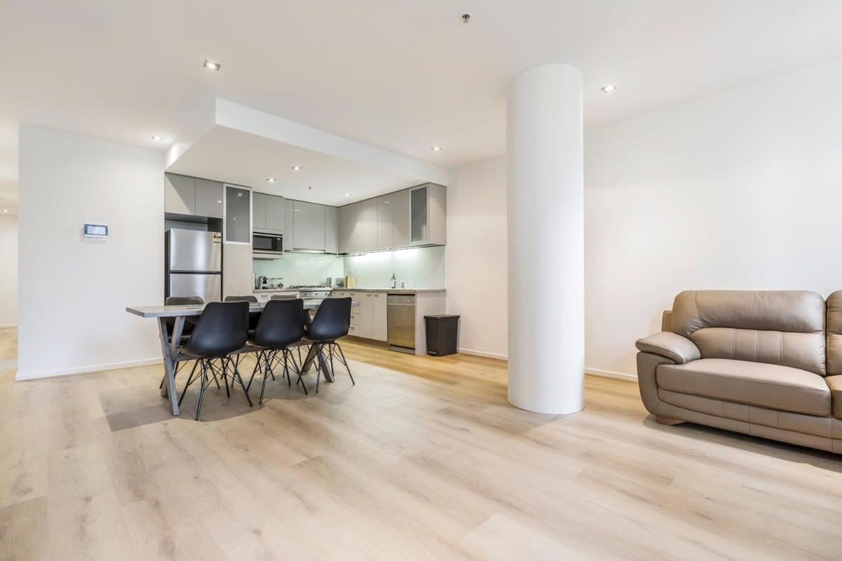 2-bedroom In With Carpark *