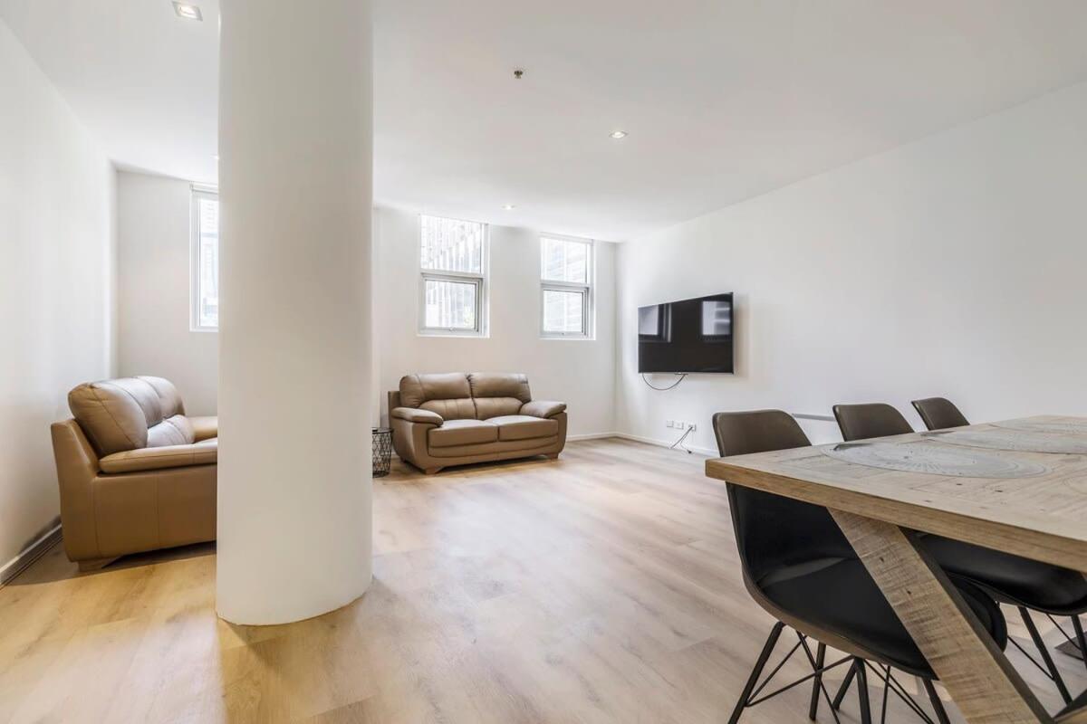 2-bedroom In With Carpark