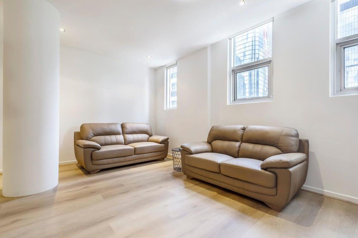 Apartment 2-bedroom In With Carpark Melbourne