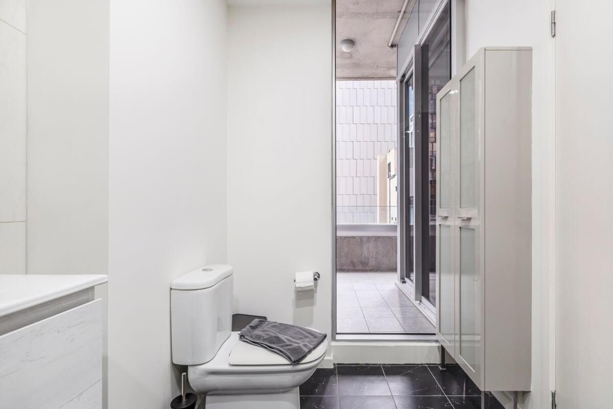 2-bedroom In With Carpark