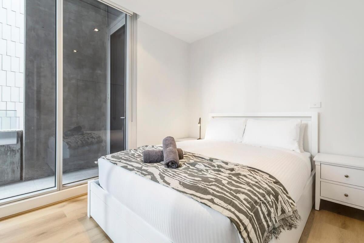 2-bedroom In With Carpark Apartment