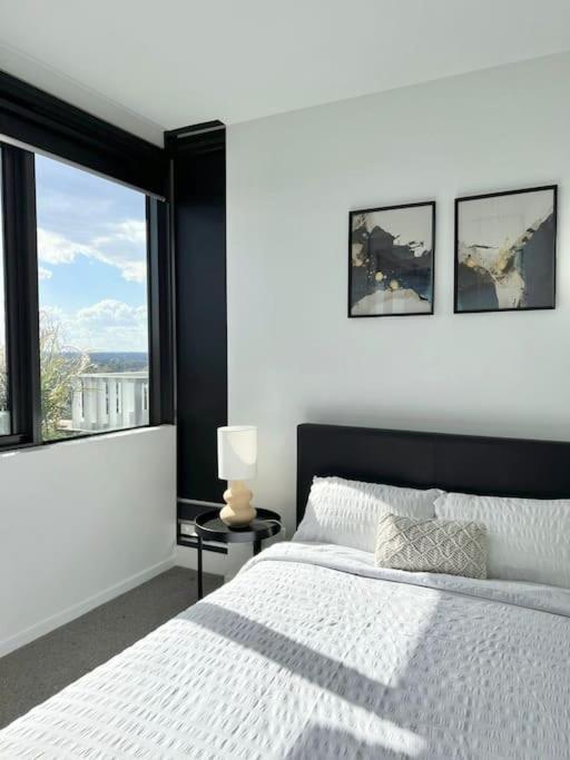 Apartment Ivanhoe 2bed 2bath With Balcony View Melbourne