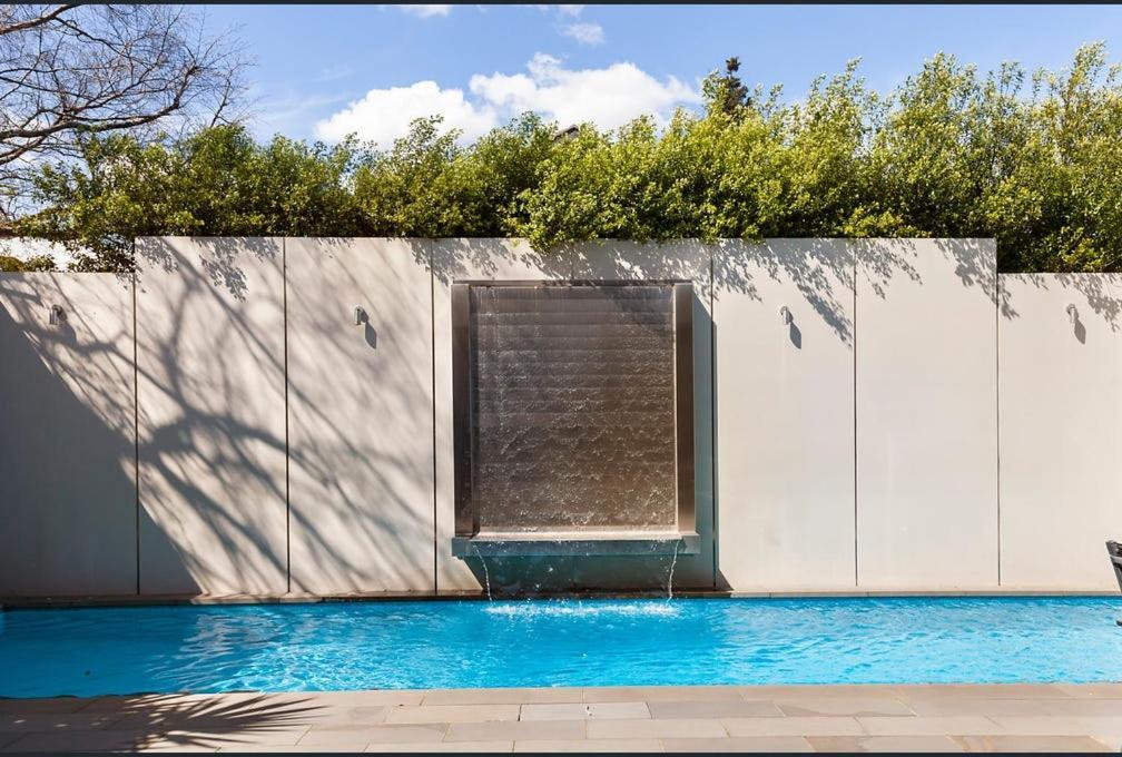 Luxurious Townhouse Retreat In Prestigious Brighton Homestay *