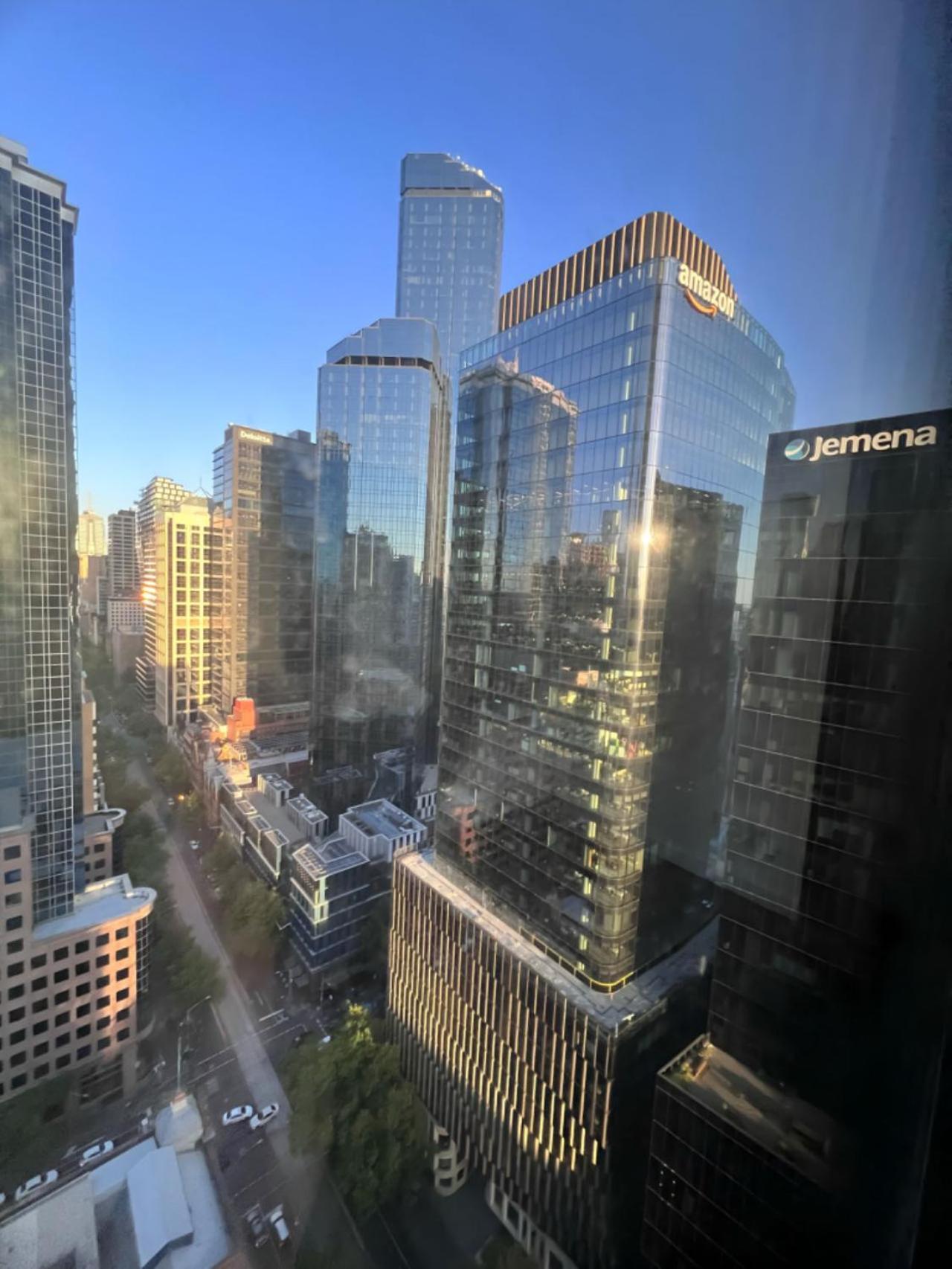 Luxury Premium 568 Collins St * Melbourne