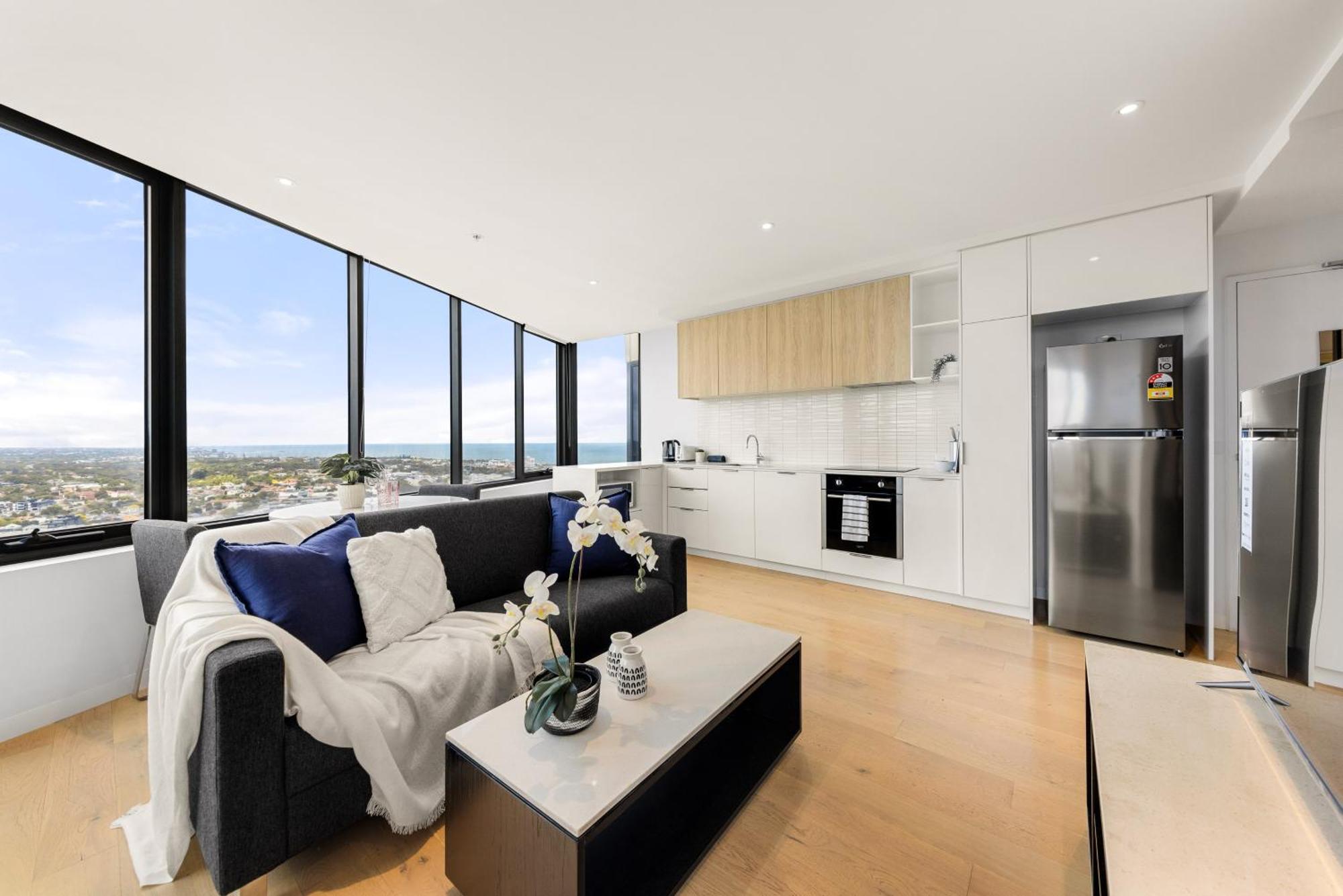 Convenient Located 1bedroom In St Kilda Apartment