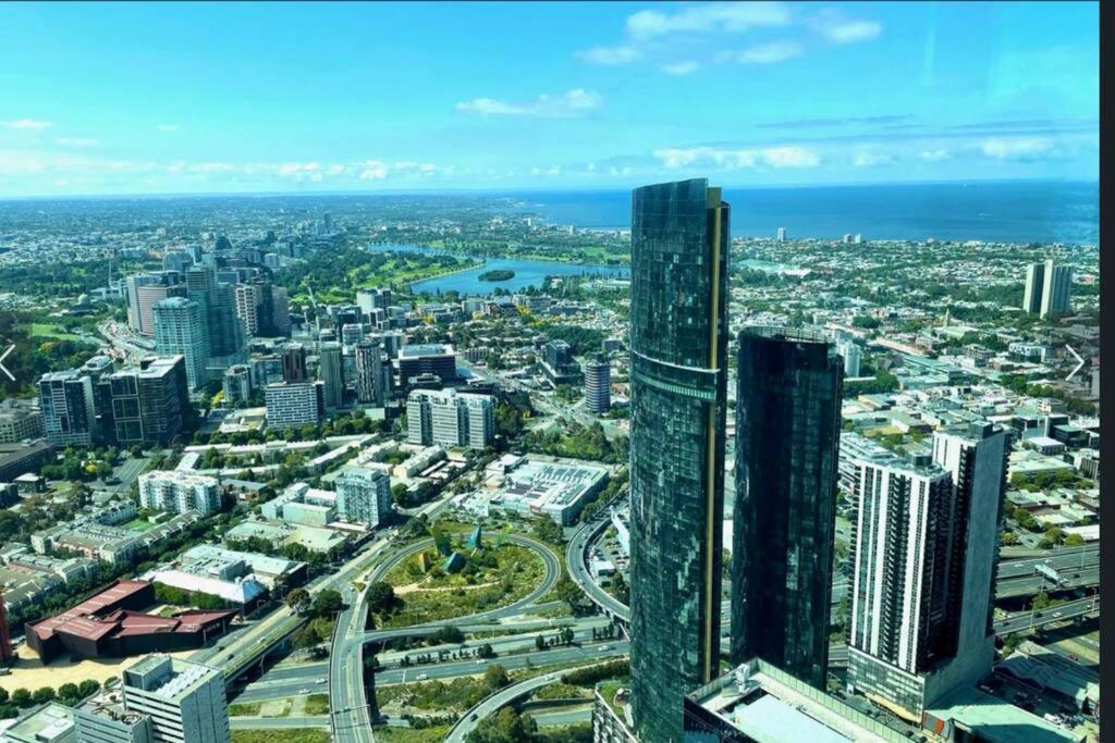 Sky High Luxury, Panoramic Views Holiday home Melbourne