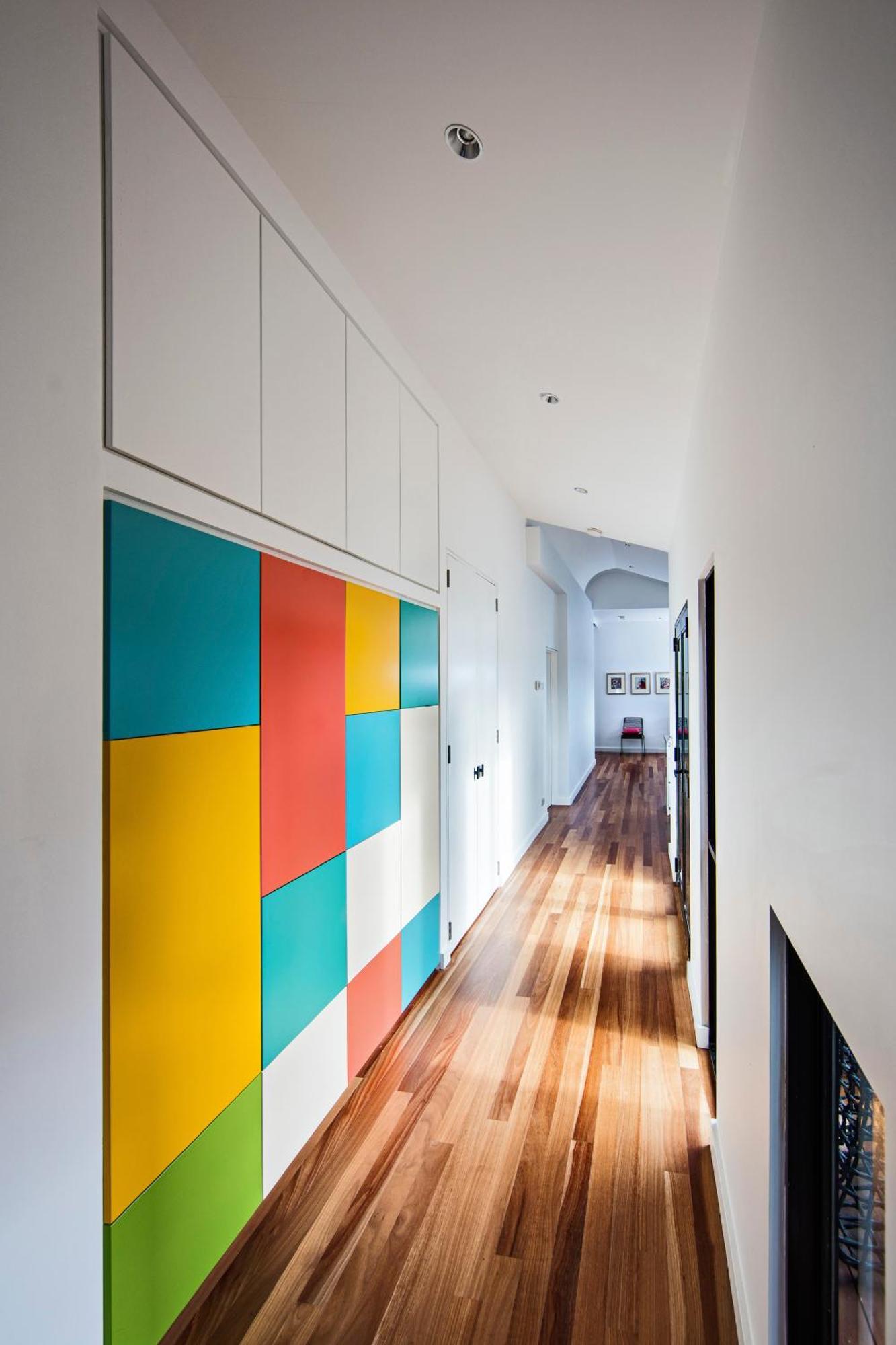 Modern St Kilda Apartment
