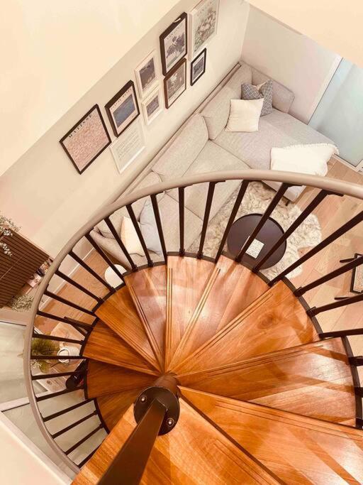 Apartment Loft On Collins/swanston - 2 Storey - 2 Bed 2 Bath
