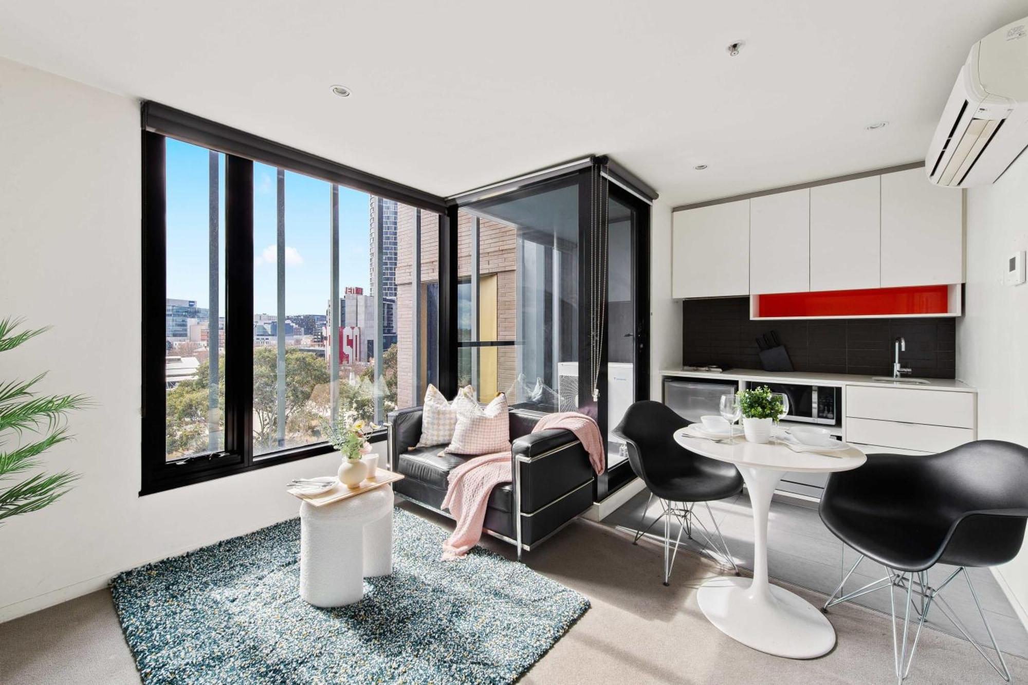 A Comfy Right Next To Queen Victoria Market Apartment *