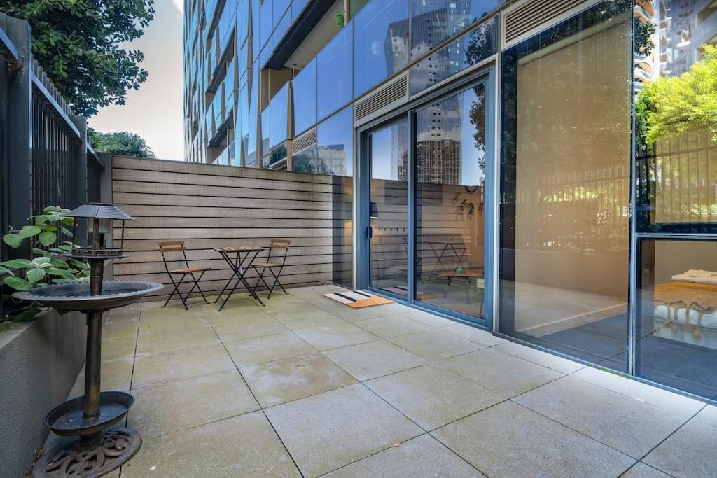 2 Bd Luxury At Heart Of Docklands With 85