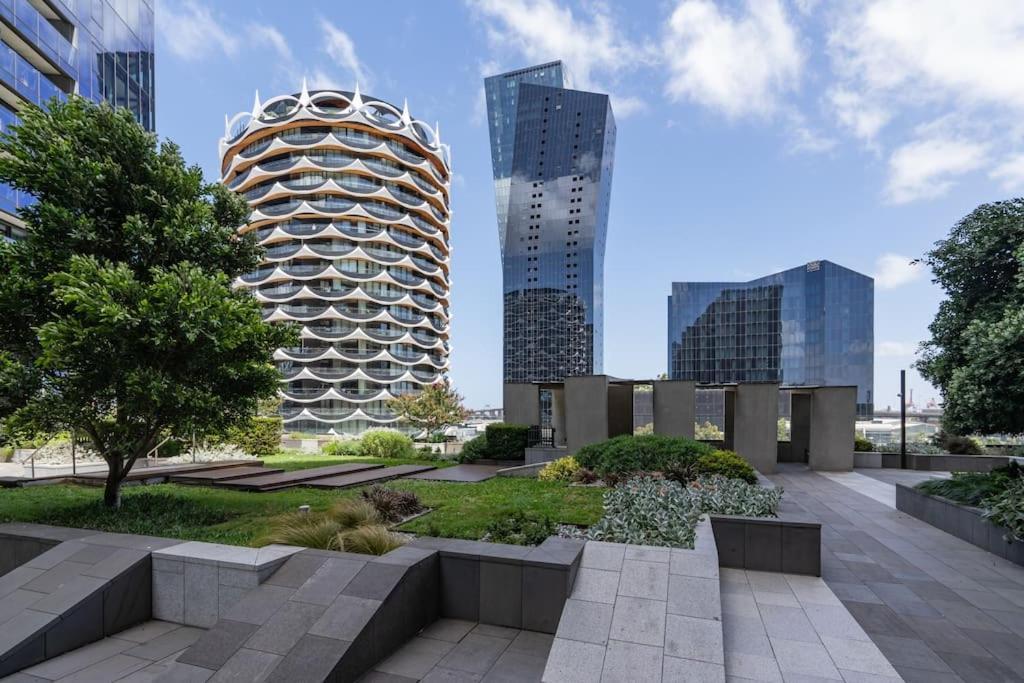 2 Bd Luxury At Heart Of Docklands With 85
