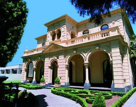 Hotel Charsfield Melbourne