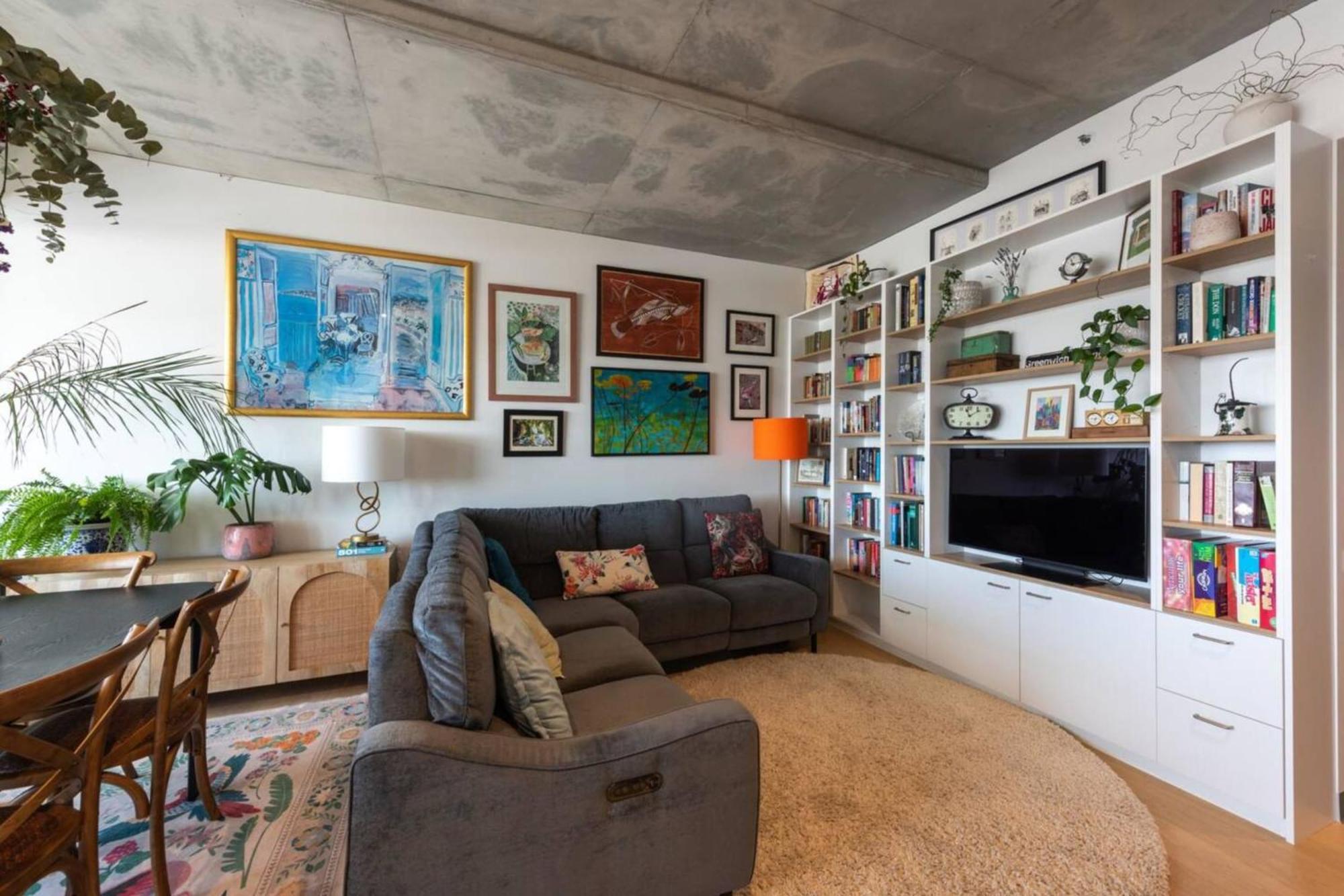 Brunswick Retreat! 5th Floor 1-bed Unit W Parking *