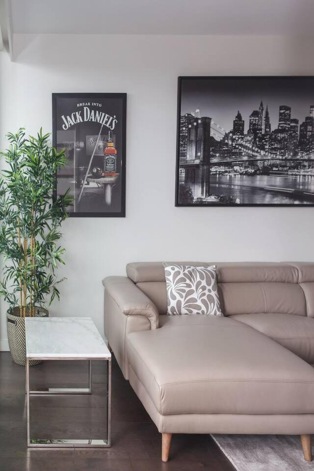 The Clarke - Sophisticated Southbank Living