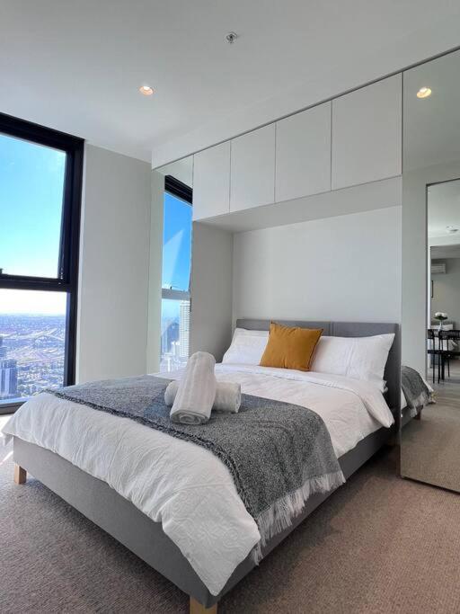 Apartment Cbd Skyline View 2br+1ba