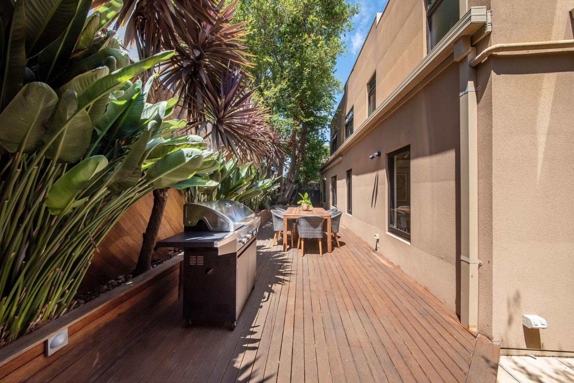 Apartment Esplanade Escape To The Brighton Boxes