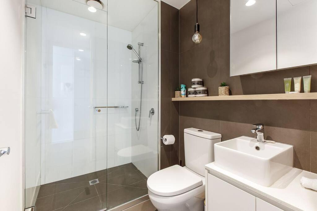 Designer With North Views * Melbourne