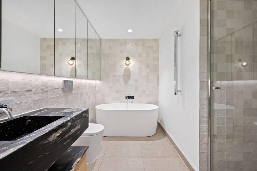 Luxury Living In The Paris End Apartment Melbourne