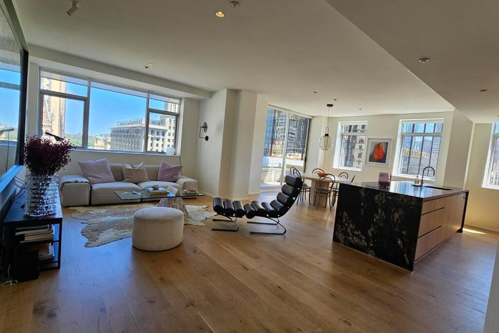 Apartment Luxury Living In The Paris End Melbourne