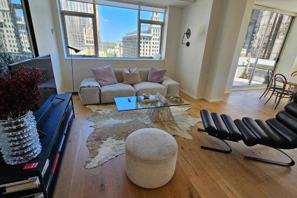 Apartment Luxury Living In The Paris End Melbourne