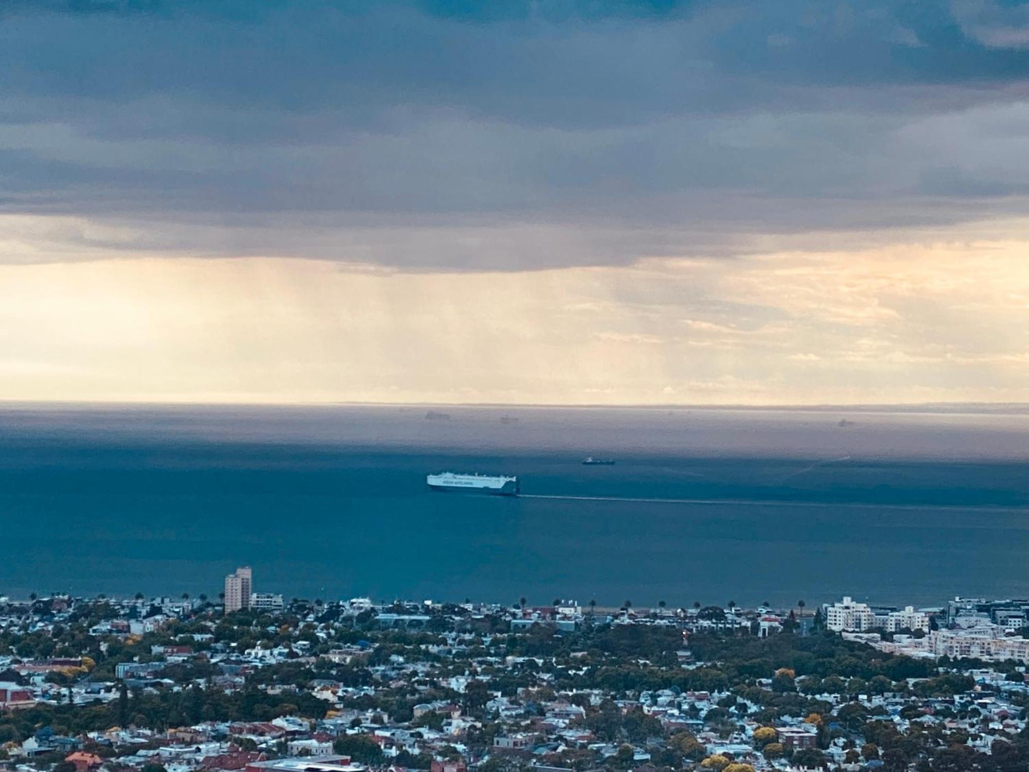 Sky - Ocean View 2 Bedroom With Sunrise And Sunset Views * Melbourne