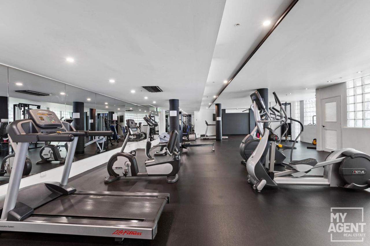 Chic - Sleeps 6, Free Parking Apartment Melbourne