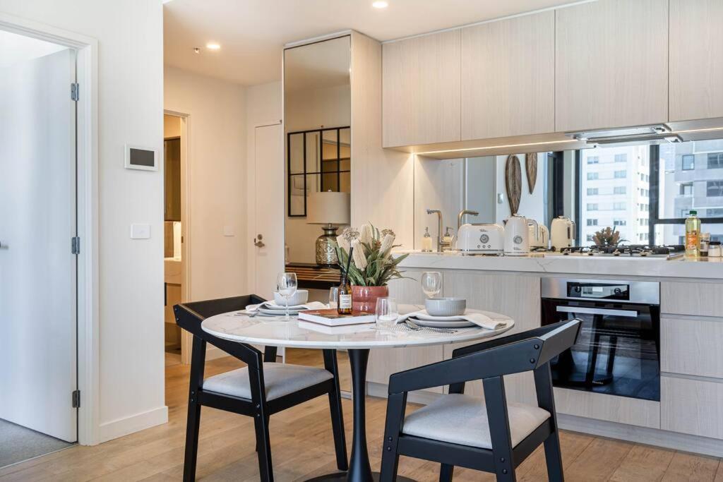 Bright 1b West W Free Parking #mv09 Apartment Melbourne