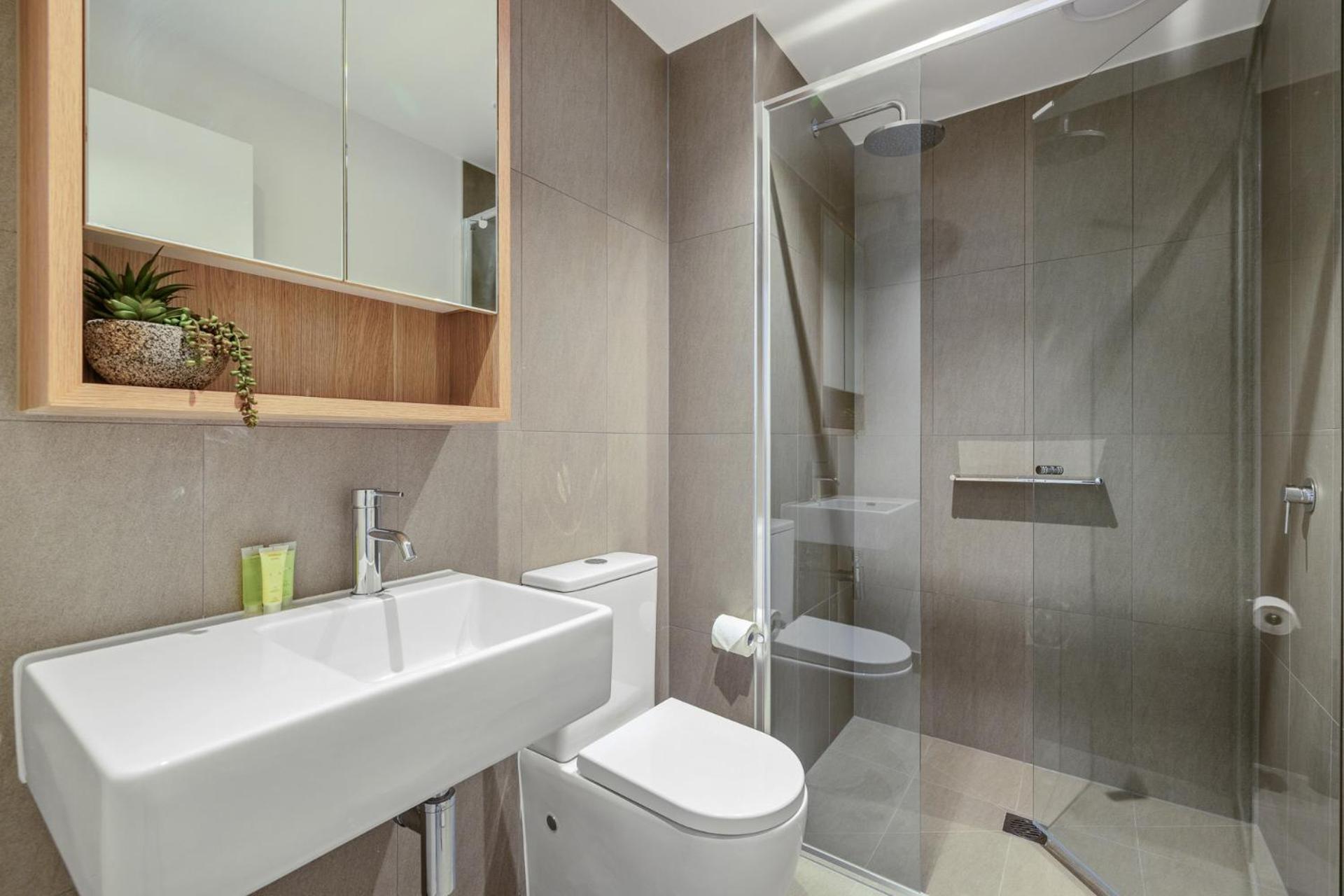 Sleek And Chic Stature Southbank Apartment