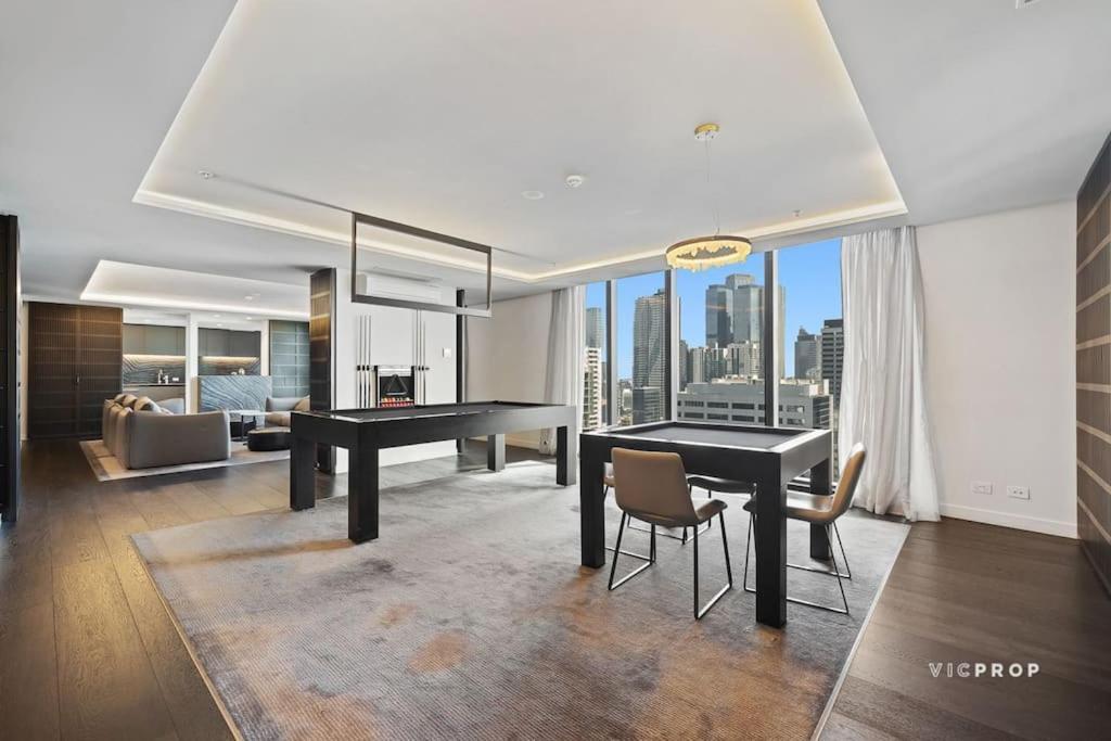 #5 Star Luxury Apartment
