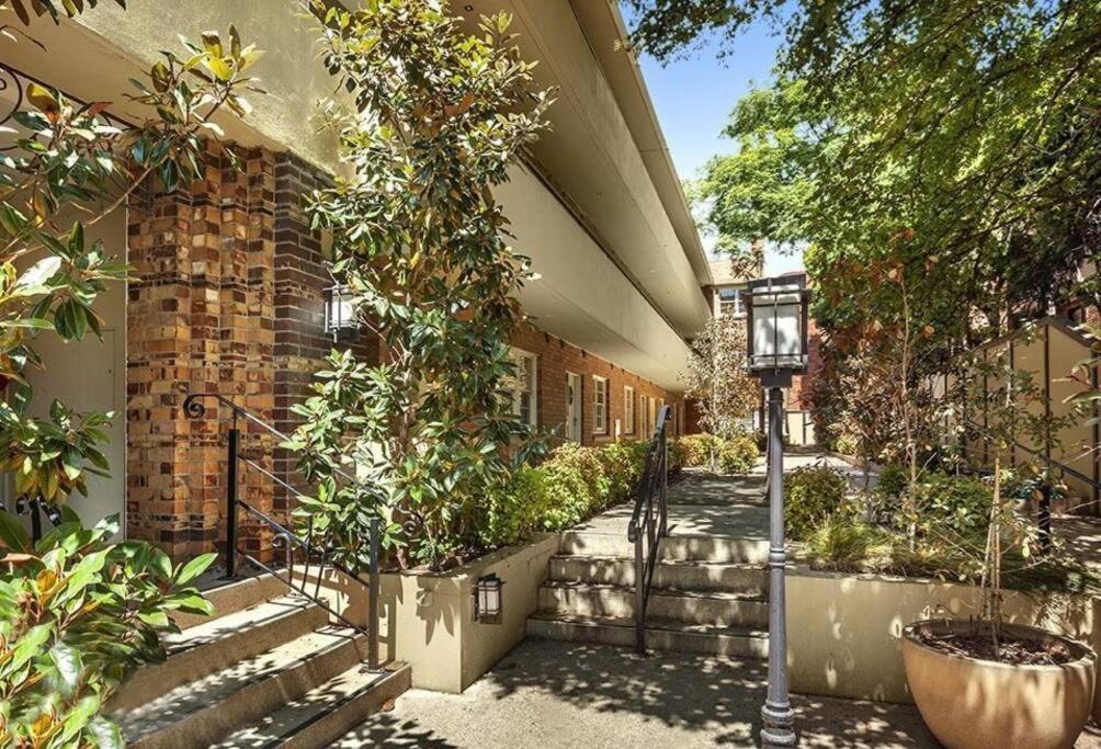 East Unit With Courtyard
