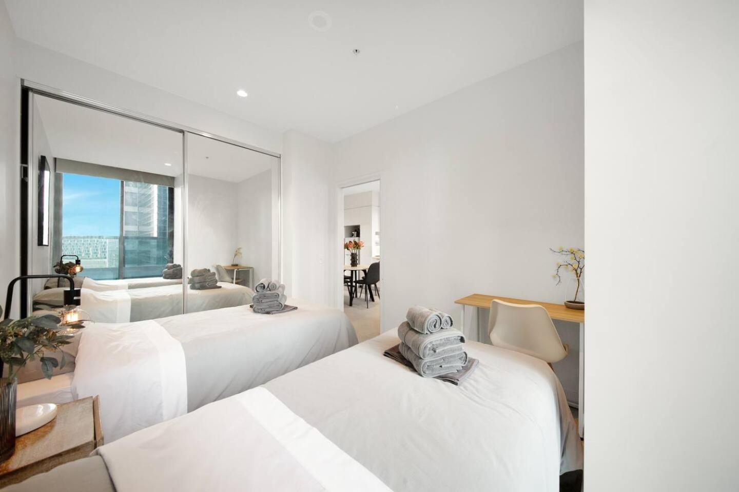 A Cosmopolitan Hub In Cbd Centre * Melbourne