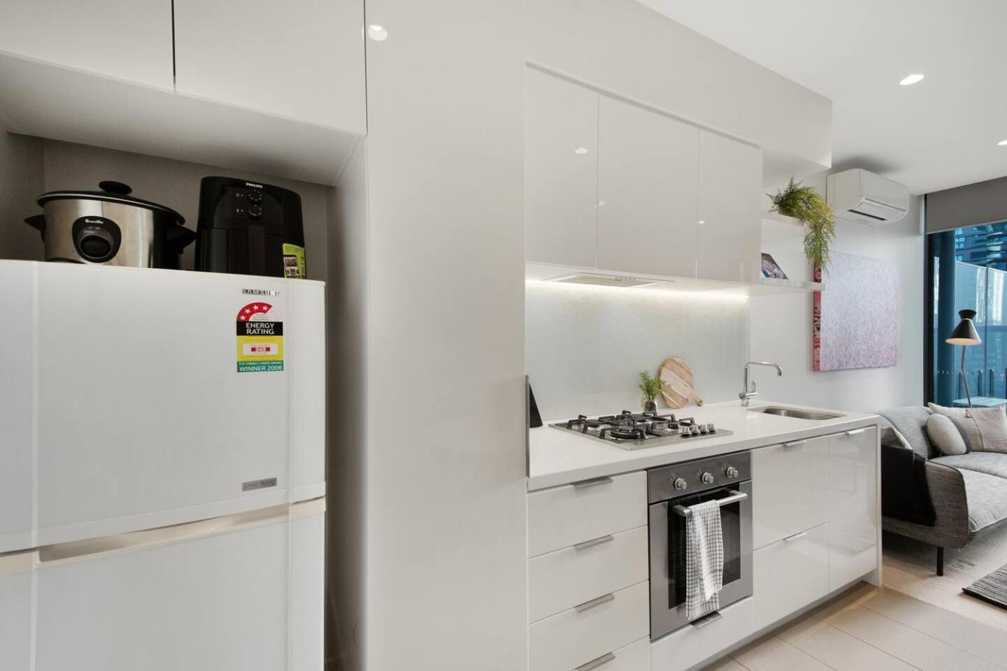 A Cosmopolitan Hub In Cbd Centre * Melbourne