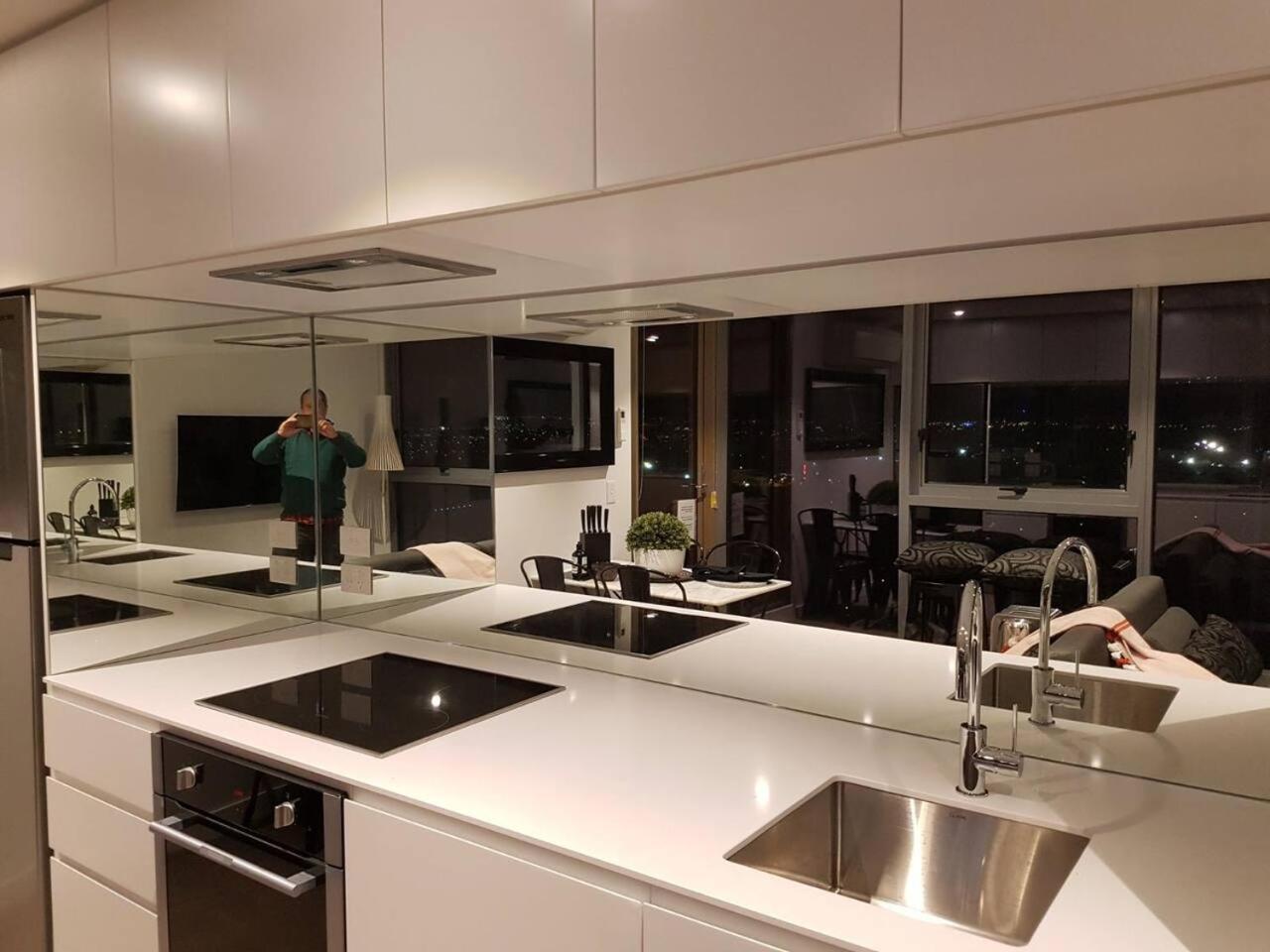 Luxurious Flemington With Stunning Racecourse View Melbourne