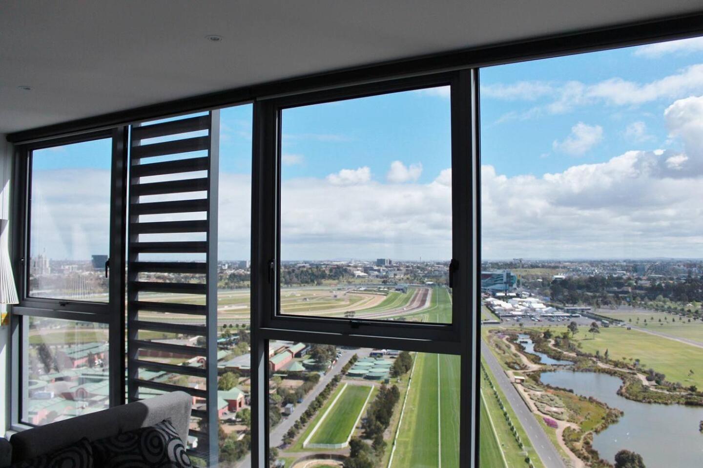 Luxurious Flemington With Stunning Racecourse View Melbourne