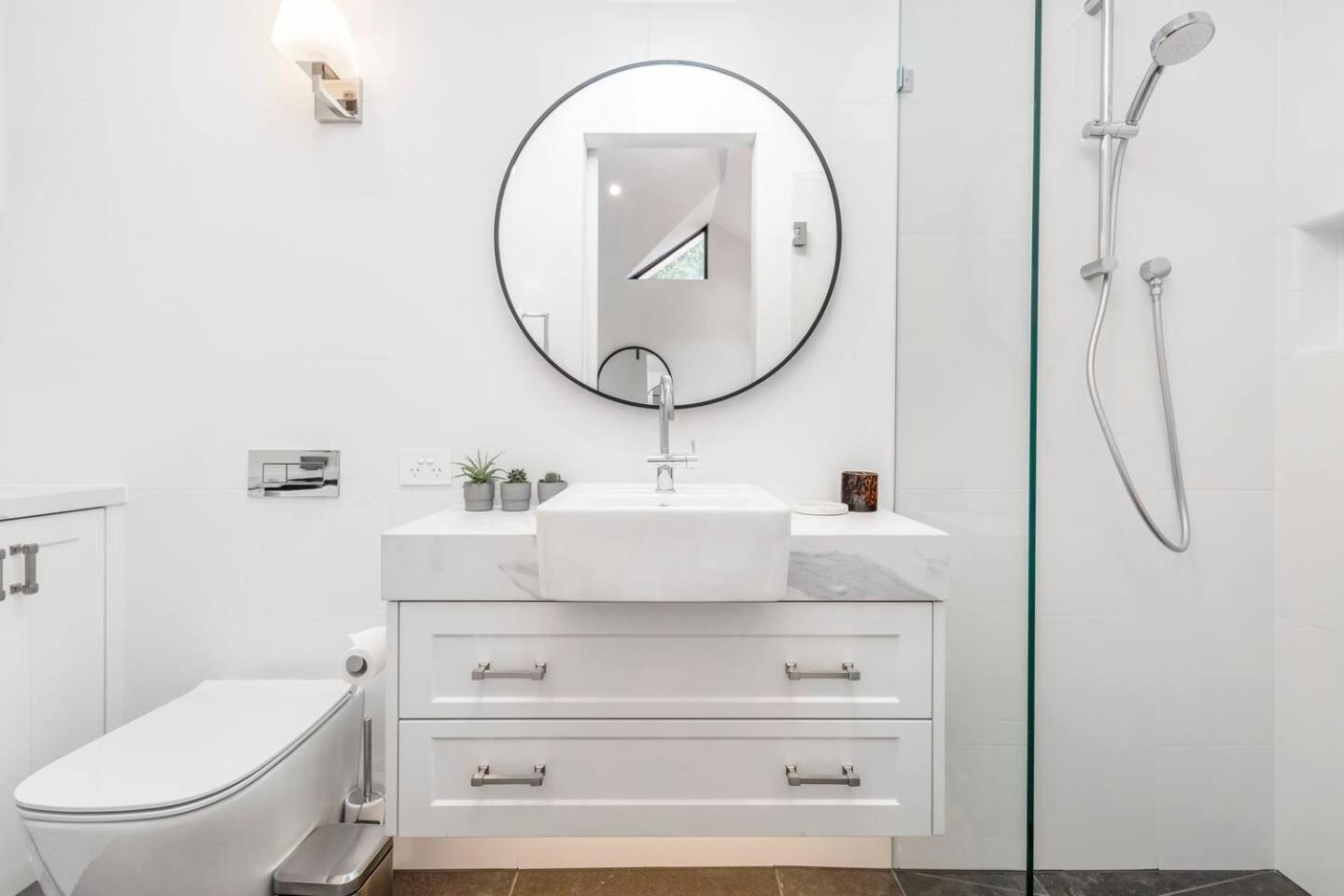 The Chatsworth Collection - A Contemporary Triplex *