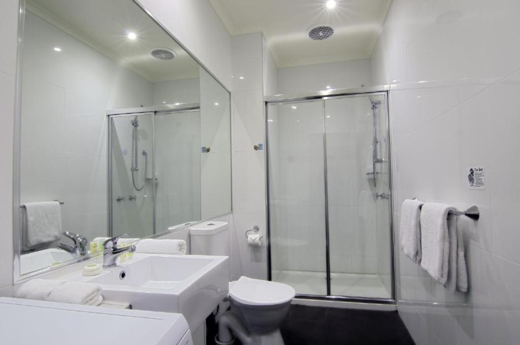 Brighton Serviced Aparthotel 4*