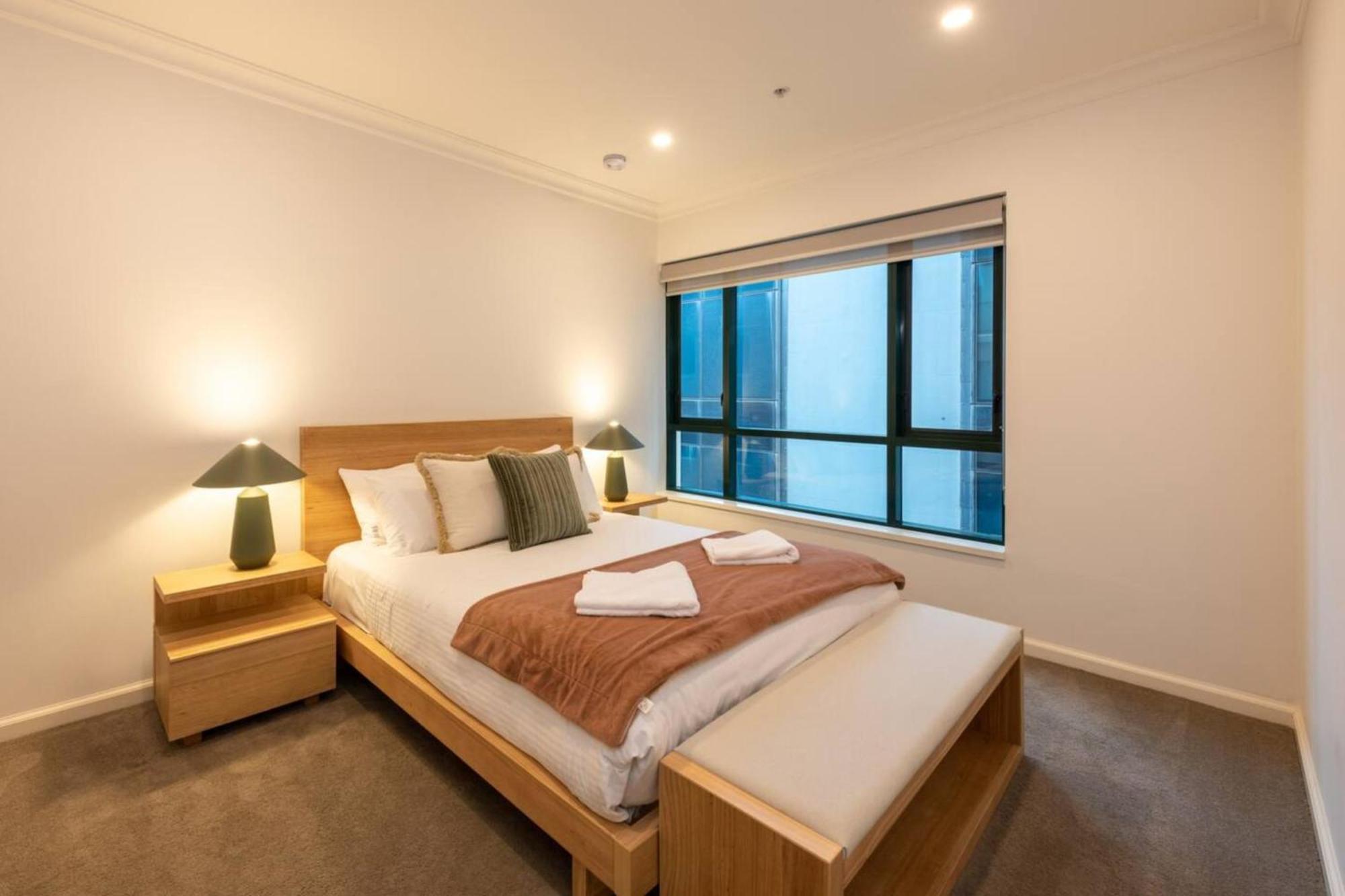 Apartment Spacious 3-bed Unit In Cbd W Pool & Gym Melbourne