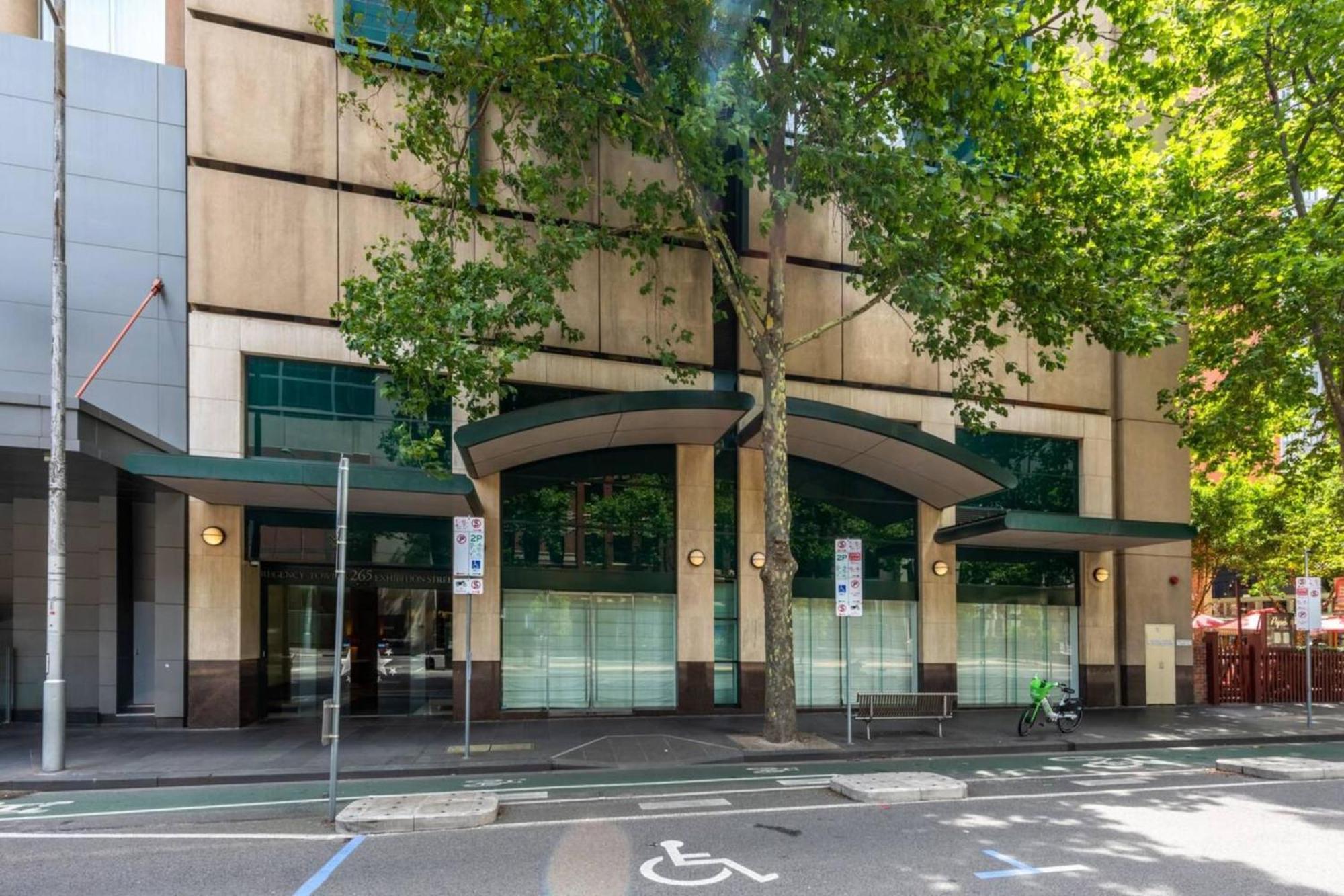 Apartment Spacious 3-bed Unit In Cbd W Pool & Gym *