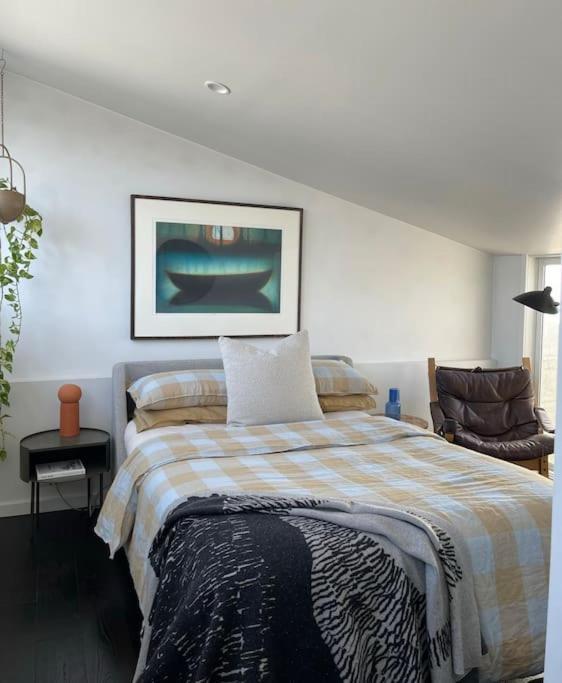 Designer Warehouse Conversion In Fitzroy - Parking