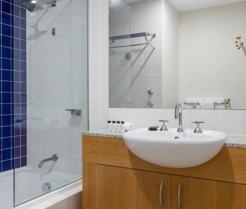 Premium Corporate + Yarra Views Apartment