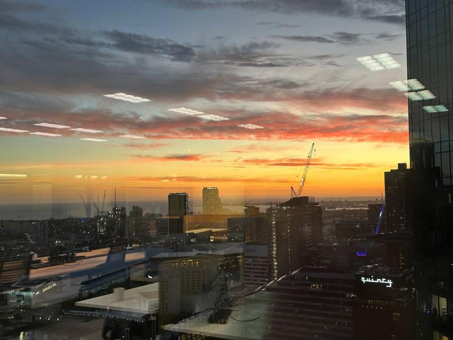 Apartment Premium Corporate + Yarra Views *