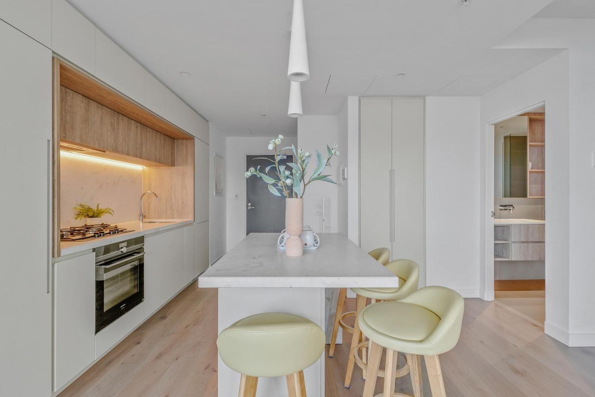 New Floor L70 Cbd Luxury Apartment *