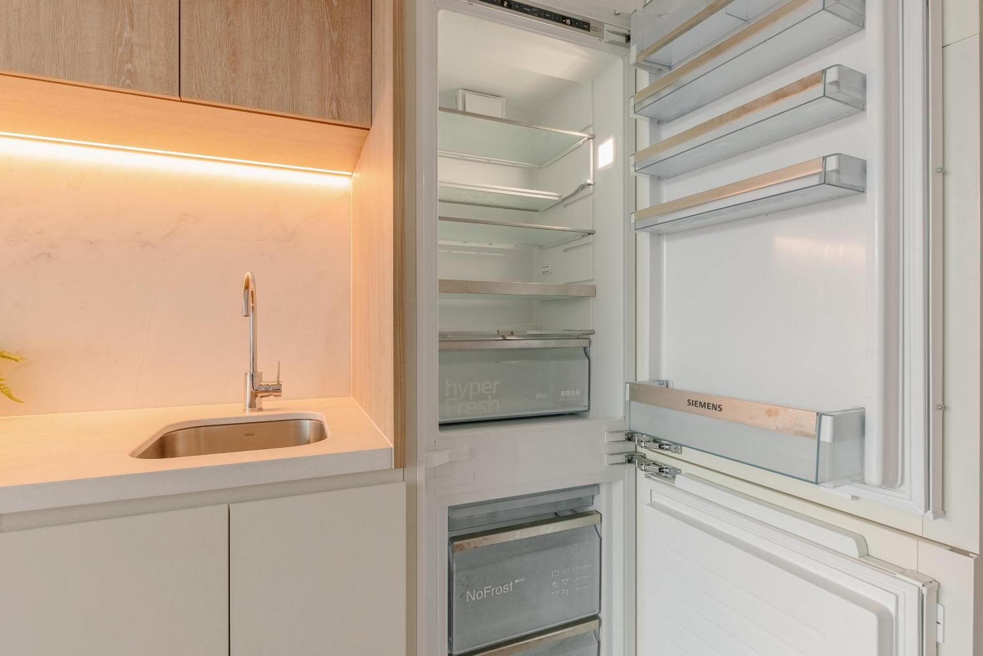 New Floor L70 Cbd Luxury * Melbourne